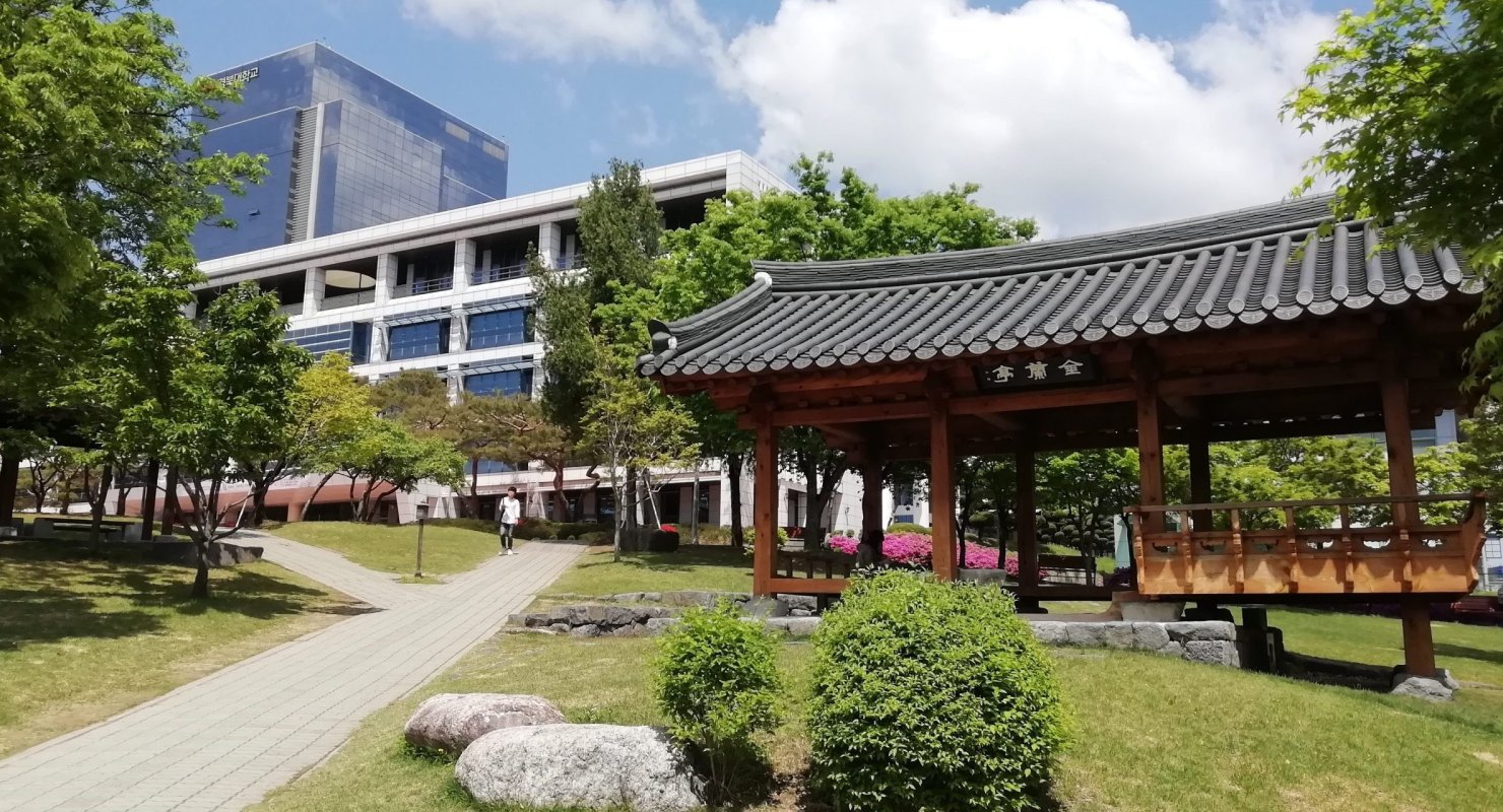 Samuel (B3) tells us about his stay in South Korea